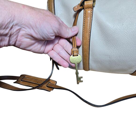 Fossil Kendal Satchel Saddle Bag Taupe Pebbled Leather Leather Handles Strap - Picture 5 of 13